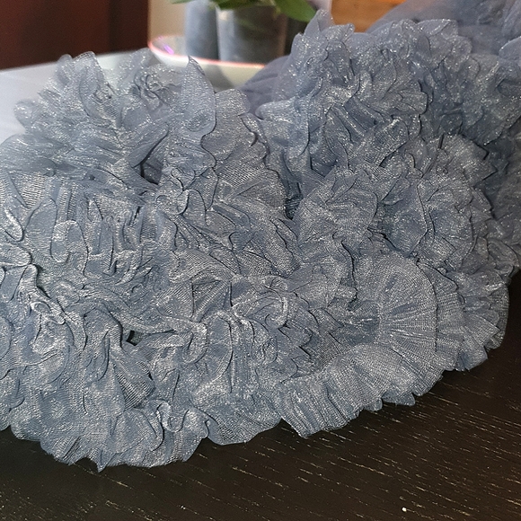 **SOLD** -3-5yrs fab grey Petticoat skirt - Picture 9 of 10